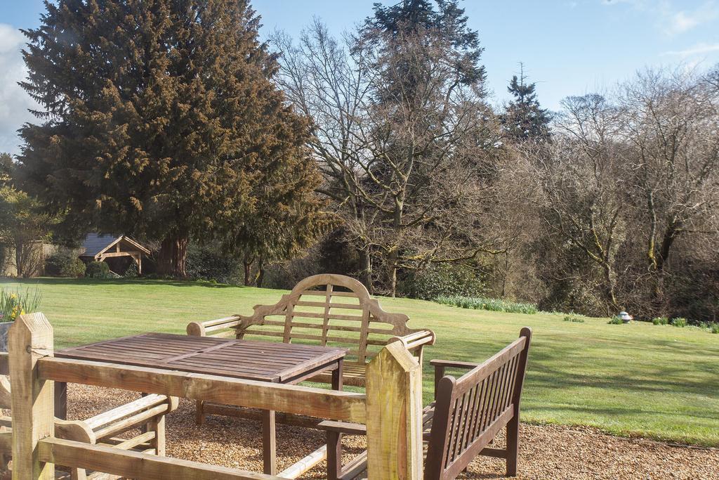 Langrish House Bed & Breakfast Petersfield Exterior photo